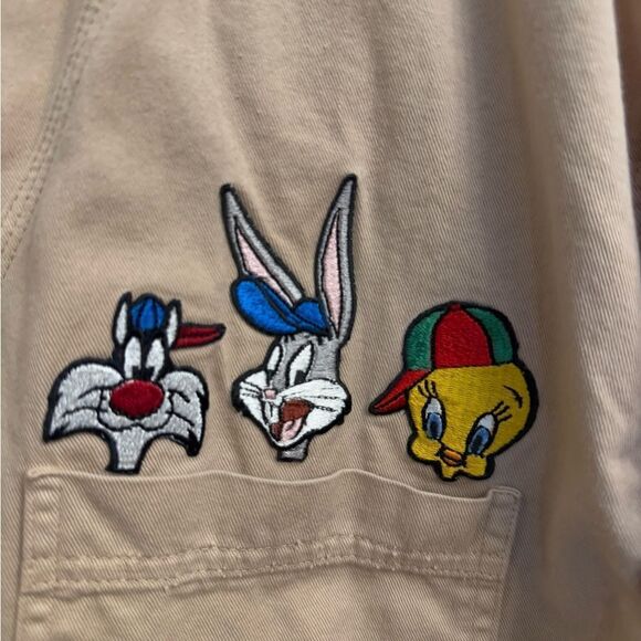Vintage 90’s CMG Looney Tunes Size Medium Unisex Embroidered Button Up Top - Picture 5 of 13